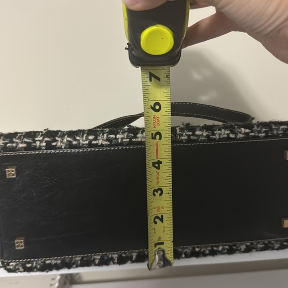 Kate Spade Preppy Black & White Tweed Shoulder Bag - Picture 13 of 13
